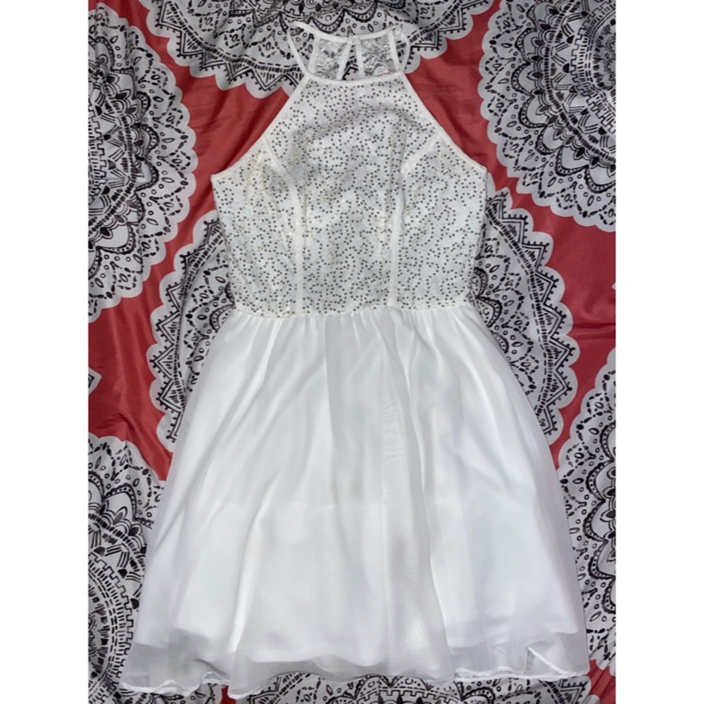 White High Neck Formal Dress - Picture 2 of 10